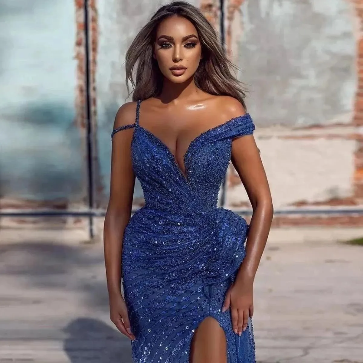 2023 Abiti da sera blu navy Con paillettes Perline Spacco sul davanti Abiti da ballo formali da donna Night Party Maxi Abiti da