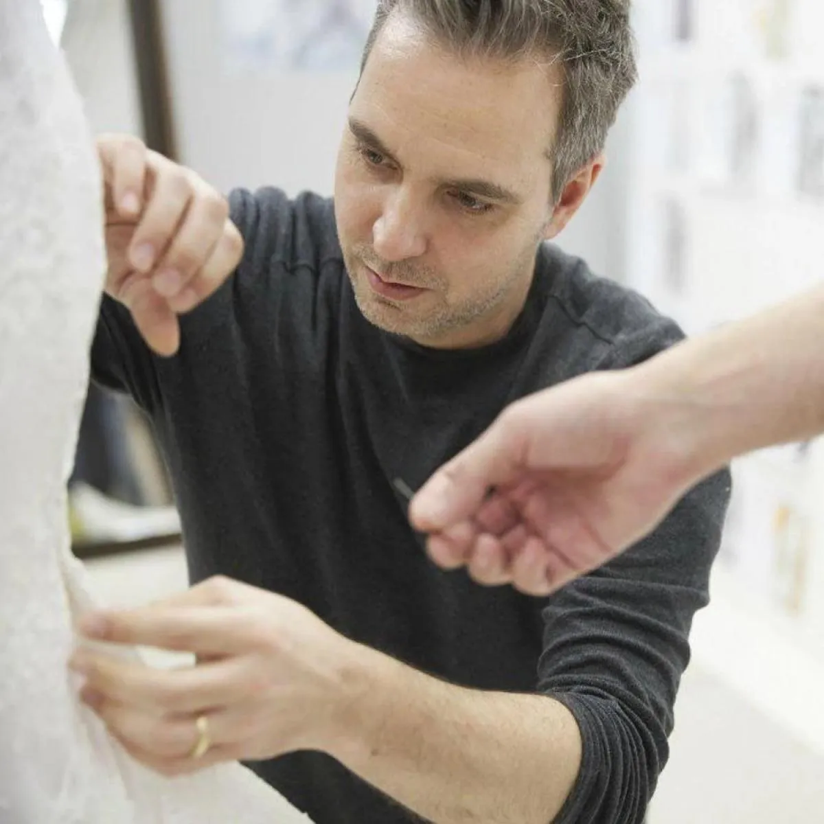 Abiti da ballo lunghi in pizzo elegante giallo chiaro Abiti da cerimonia convenzionali in tulle gonfio a cuore Abiti da sposa su