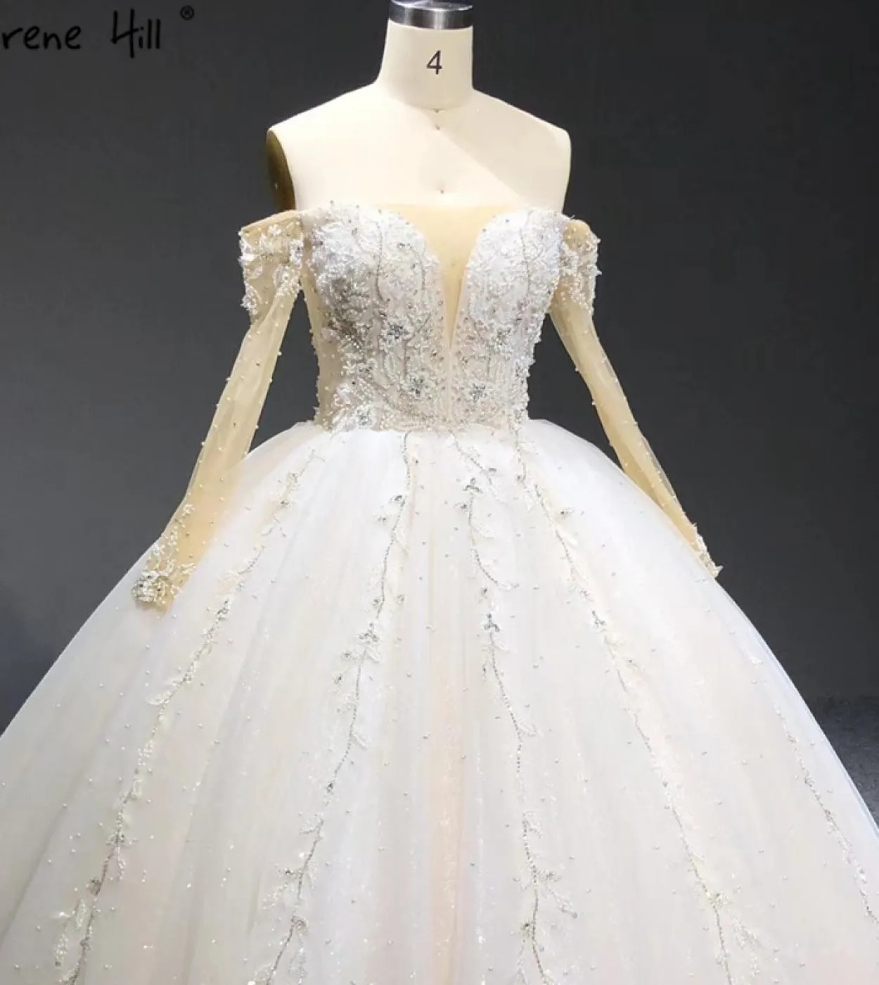 Abiti da sposa con spalle scoperte avorio Dubai 2023 Abiti da sposa maniche lunghe con perle di diamanti Ha2398 Custom Madeweddi