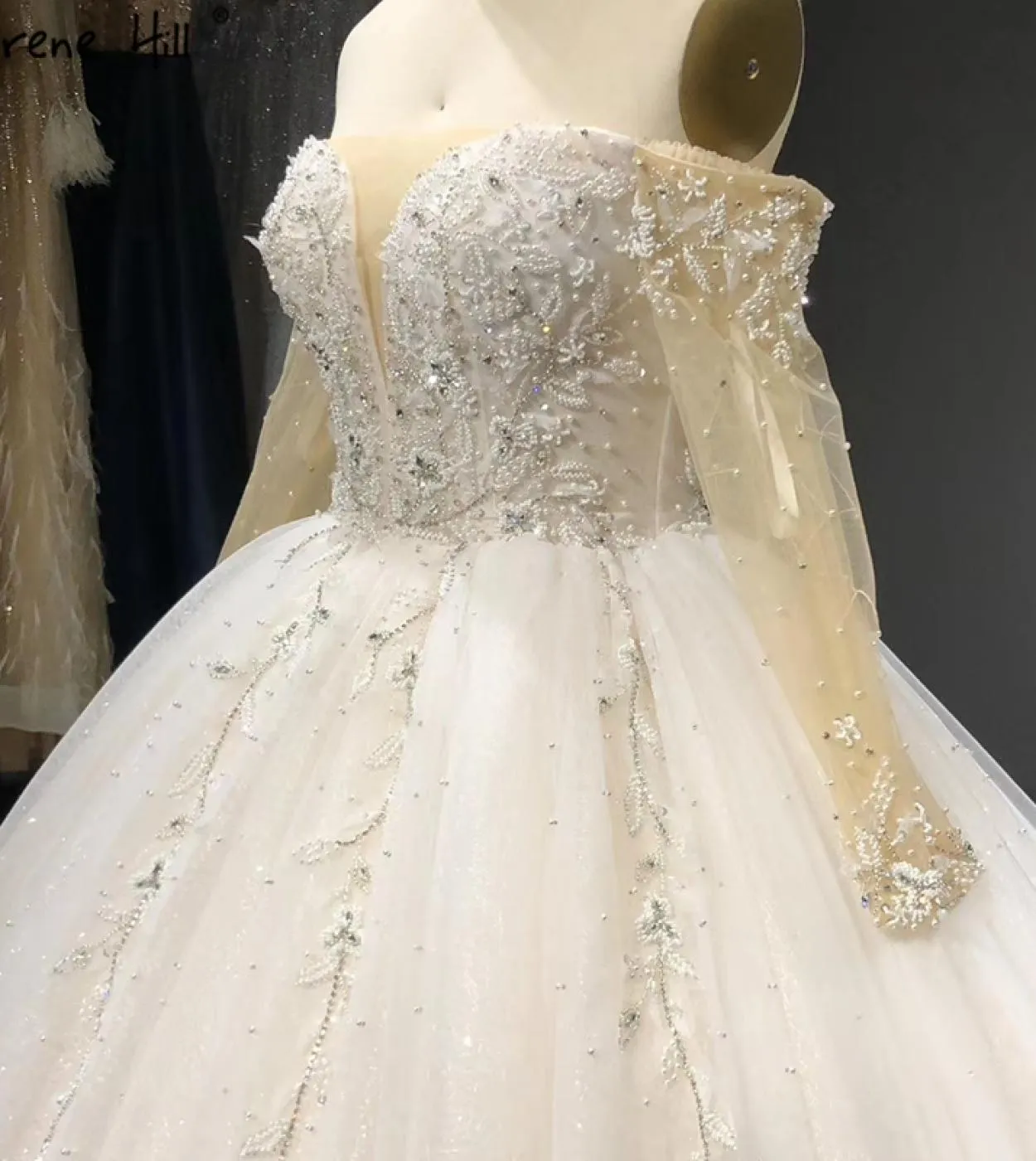 Abiti da sposa con spalle scoperte avorio Dubai 2023 Abiti da sposa maniche lunghe con perle di diamanti Ha2398 Custom Madeweddi