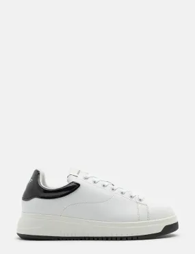 Emporio Armani     Sneakers in pelle soft con retro lucido Bianco/Nero