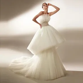 Off White Abiti da festa da sposa eleganti 2023 Abiti lunghi in tulle con perle da sposa Abiti da sposa Abiti da sposa con lacci