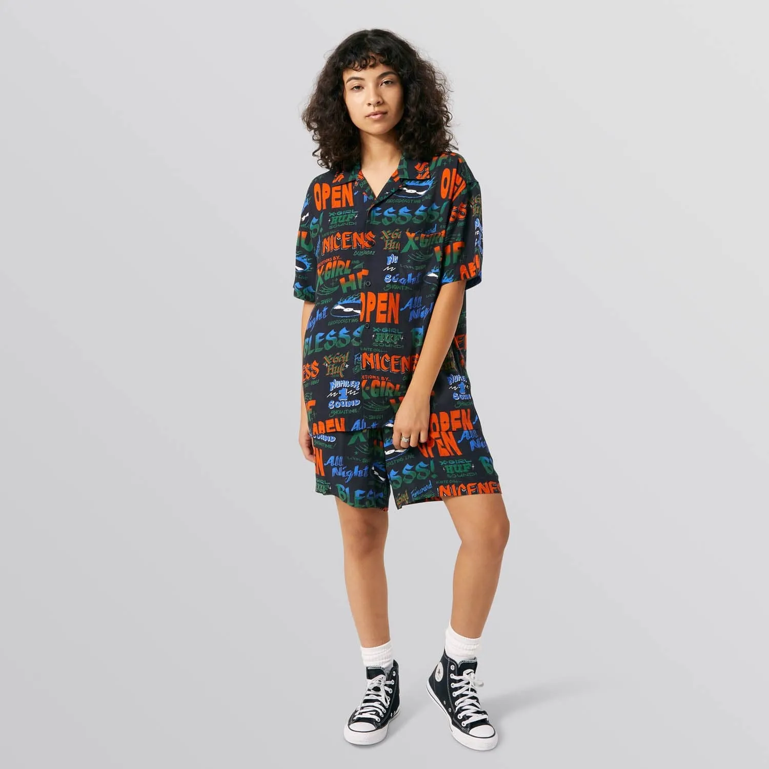 XGIRL X HUF SOUND RESORT TOP - BLACK